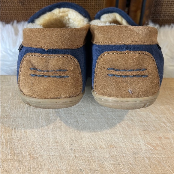 LL Bean Wicked Good Venetian Suede Loafer Slippers with Shearling Lining - Picture 6 of 9